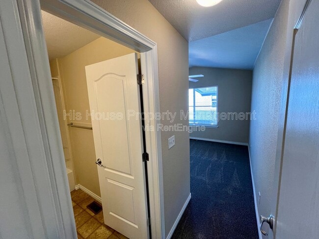 Building Photo - 5551 W 29th St