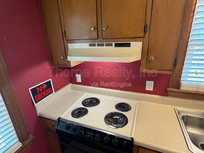 Building Photo - 300 Windermere Cir