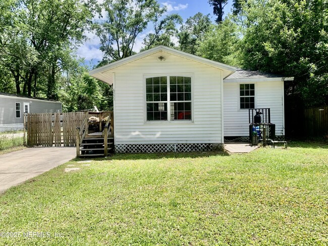 Primary Photo - 6552 Hughes St