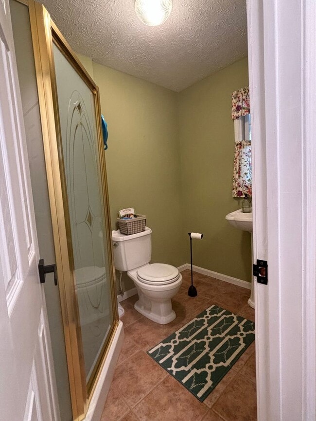 Building Photo - 4 Bed - 5 Bath with In-law Suite - Solon