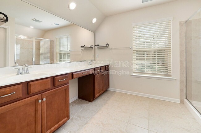 Building Photo - 7922 Kelburn Ln