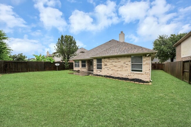 Building Photo - 2412 Appian Way