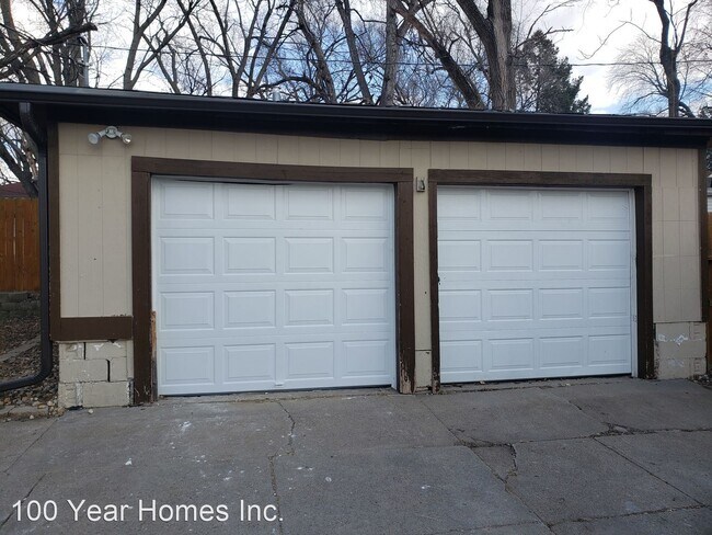 Building Photo - 4 br, 2 bath House - 5233 S. 49th Street