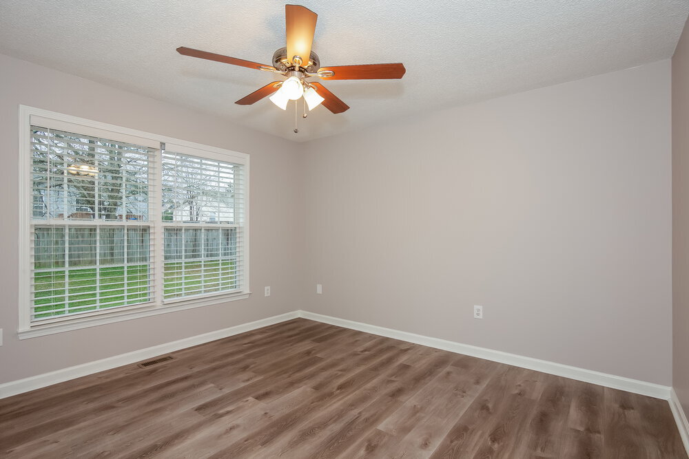 Building Photo - 818 Highlander Ct