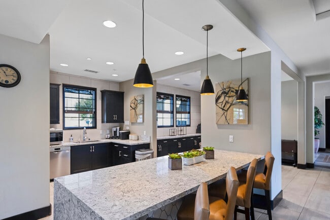 Building Photo - 78918 Adesso Way