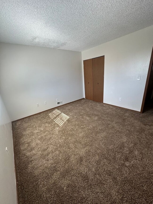 Building Photo - 3039 Starlight Cir