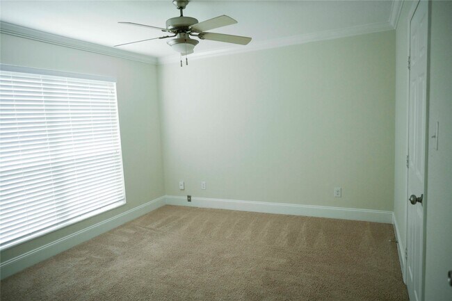 Building Photo - 14209 Briarsage Ct