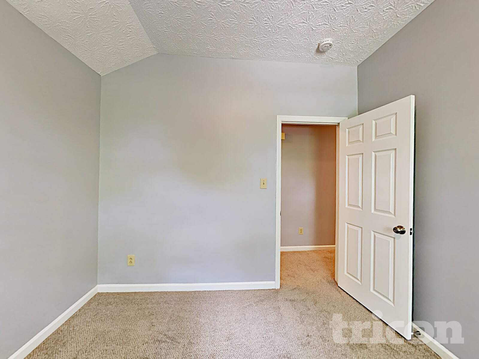 Building Photo - 536 Woodstone Rd