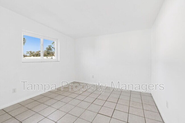 Building Photo - 5801 Emerson Ave S