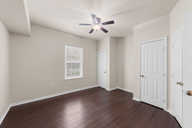 Building Photo - 23500 Walden Center Dr