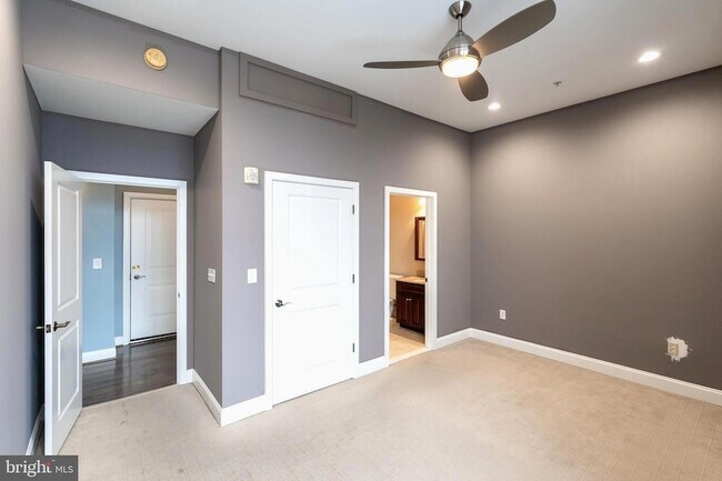 Building Photo - 207 Rector St