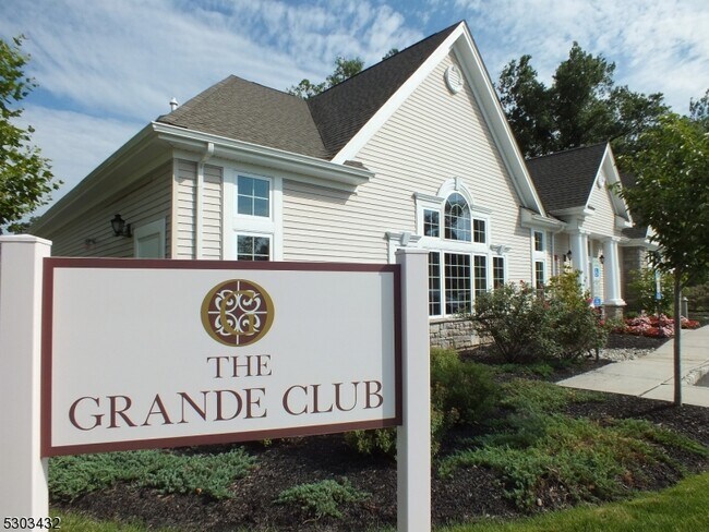 Building Photo - 1503 Meadow Brook Ct