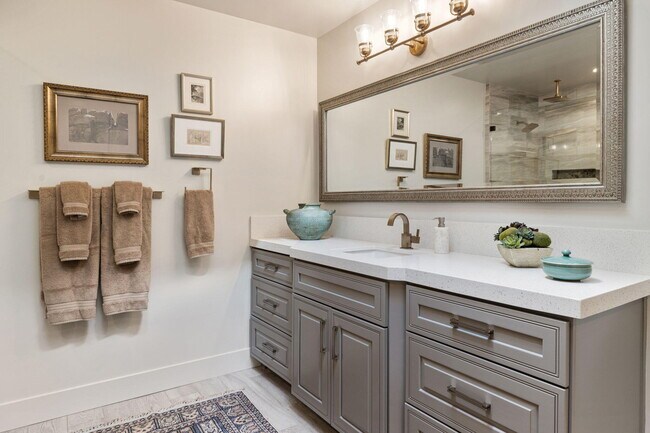 Building Photo - 76 Princeton Dr