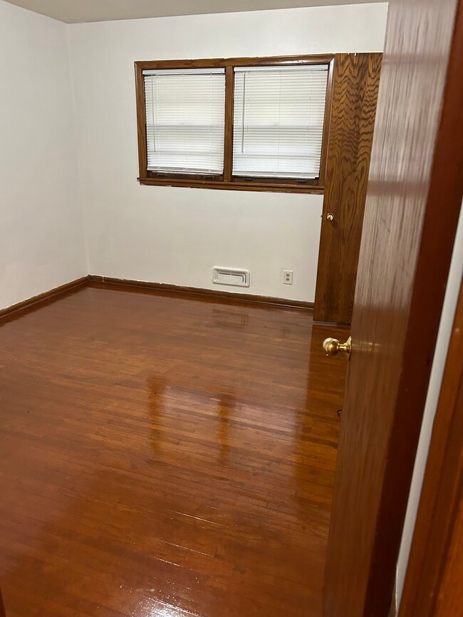 Building Photo - 3744-3711 11th Ave S