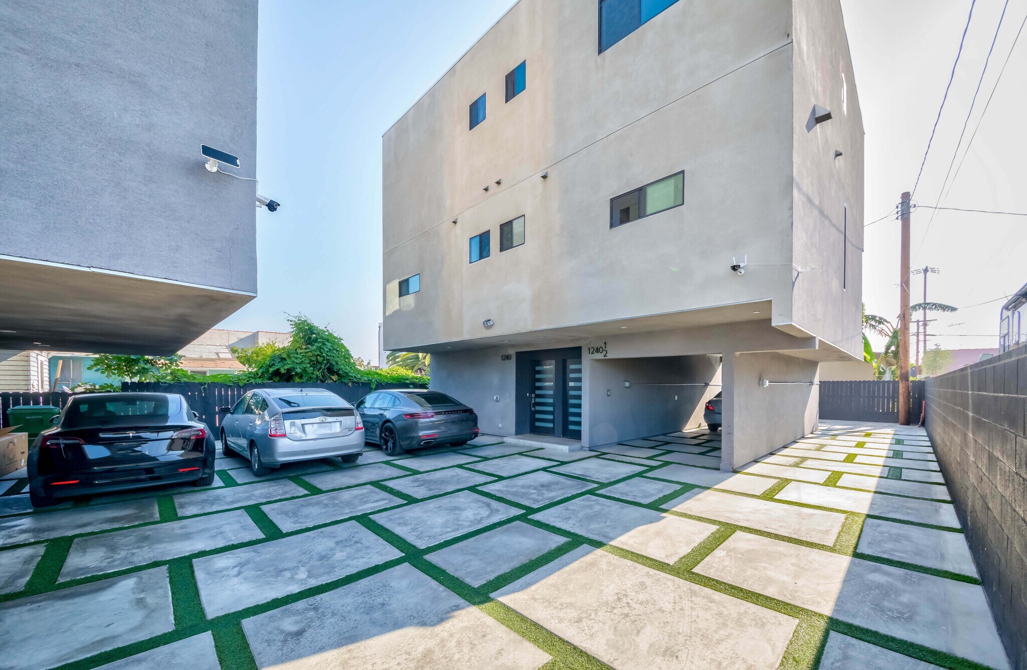Building Photo - 1240 S Harvard Blvd