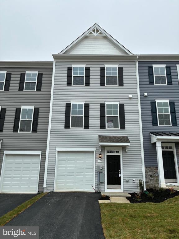 Building Photo - 473 Husky Trl