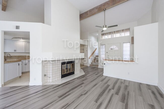 Building Photo - Beautiful 2 bed / 2 bath / 1286 sqft Condo...