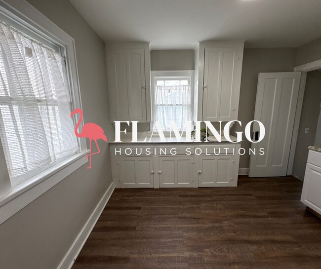 Building Photo - Cozy 2-Bedroom Home with Central Air in Dayton’s Gem City