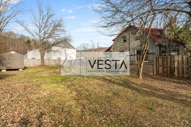 Building Photo - 4 Riddle Rd