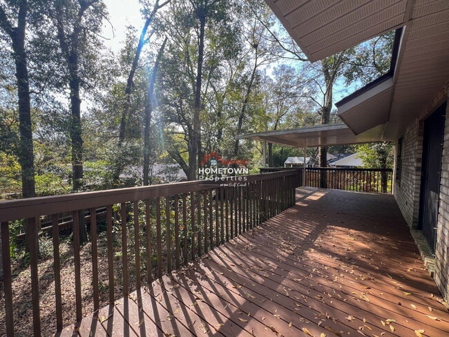 Building Photo - 9703 Quail Hollow Blvd