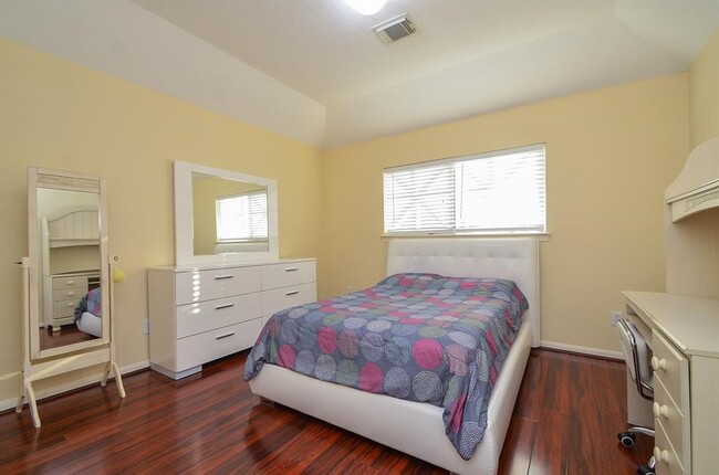 Building Photo - 6314 Columbia Falls Ln