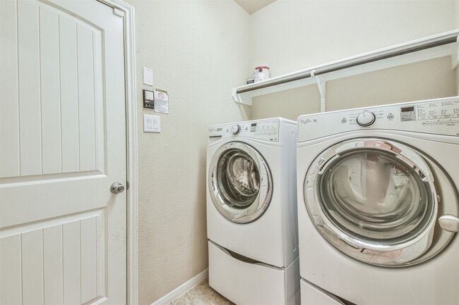 Building Photo - 8802 Adrienne Dr