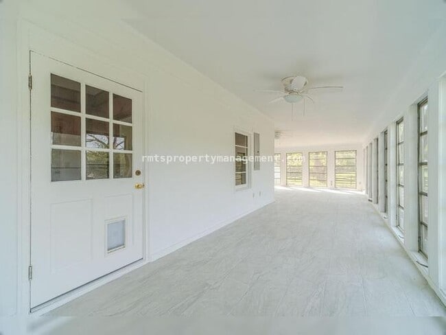 Building Photo - 7680 Jefferson River Rd