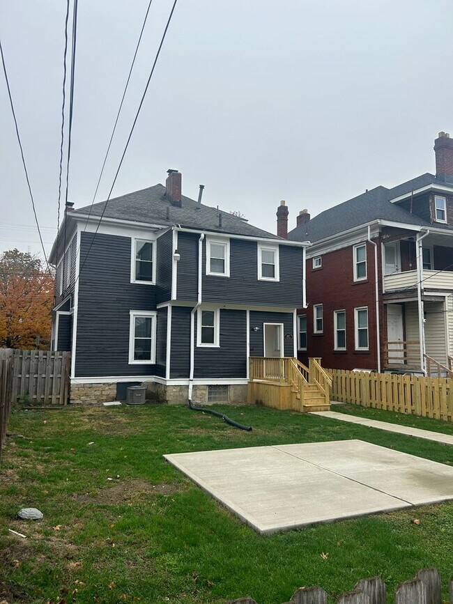 Building Photo - 1837 N 4th St