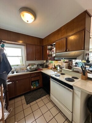 Building Photo - 8 Newton St