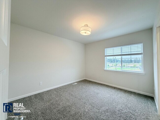 Building Photo - 14395 Lockwood Ln SE
