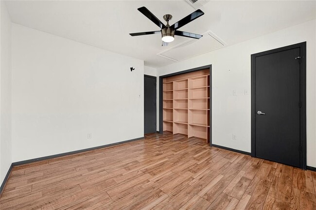 Building Photo - 4960 Milwee St