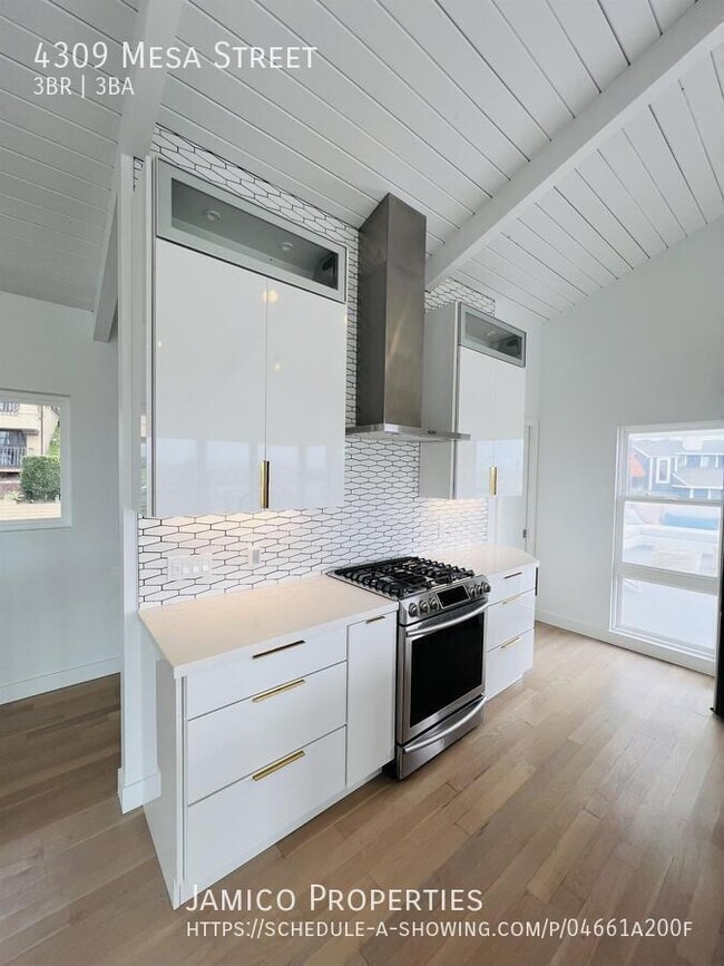 Building Photo - 4309 Mesa St