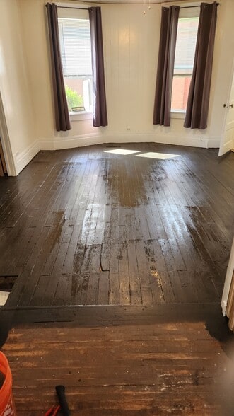 Building Photo - 30 S Adams St