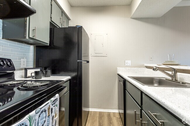 Open-Concept Kitchen and Living Area – Perfect for Entertaining and Everyday Comfort - Fountains of Jupiter