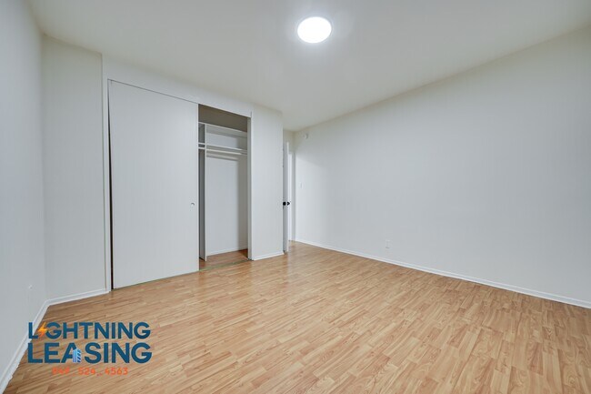 Building Photo - 12813 Matteson Ave
