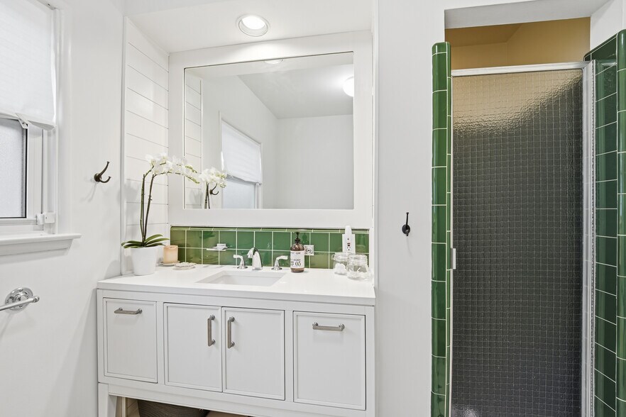 Building Photo - 16146 Otsego St