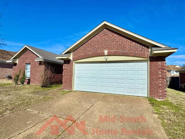 Building Photo - 6416 Valley Oak Dr