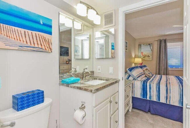 Building Photo - 353 S US Hwy 1