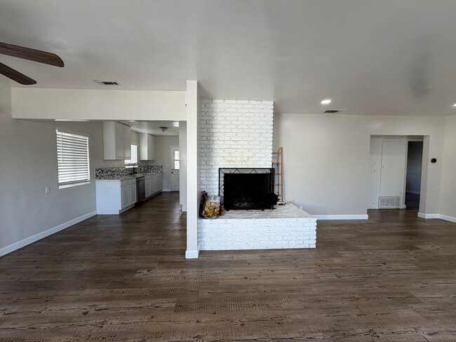 Building Photo - Beautiful 3 Bedroom Home in West Covina