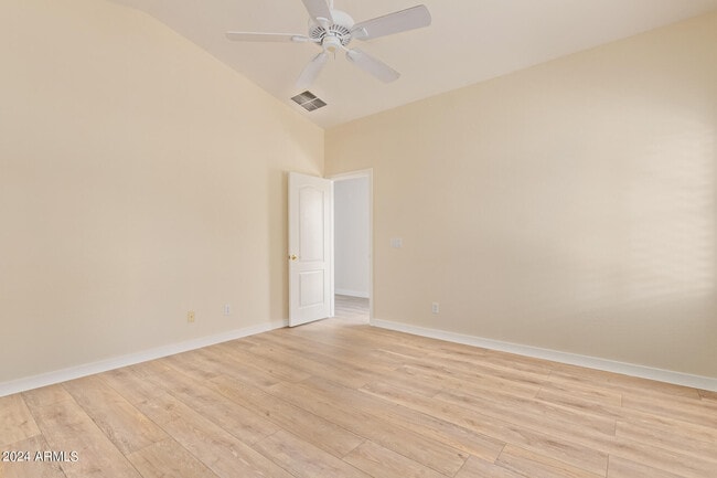Building Photo - 3211 E Kristal Way