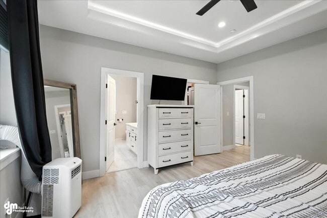 Building Photo - 4 BEDROOM | 2 BATHROOMS | 3 CAR GARAGE | M...