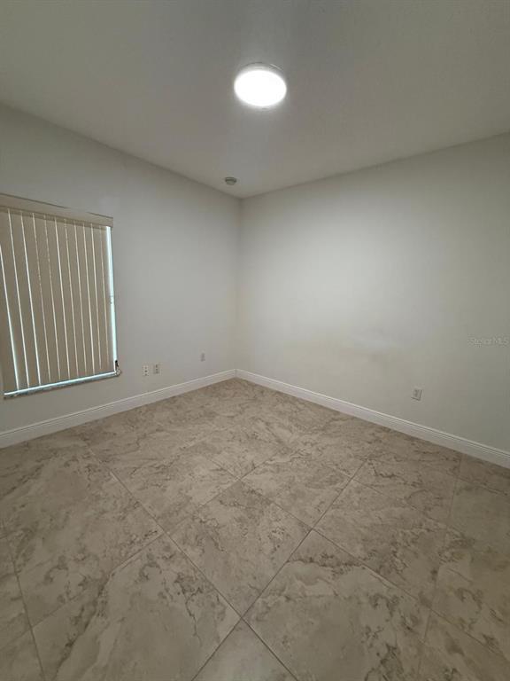 Building Photo - 315 Edgewood Ct