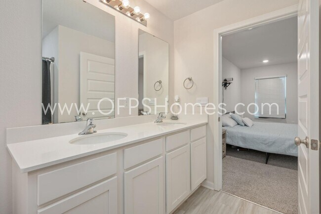Building Photo - 4627 Naval Ct