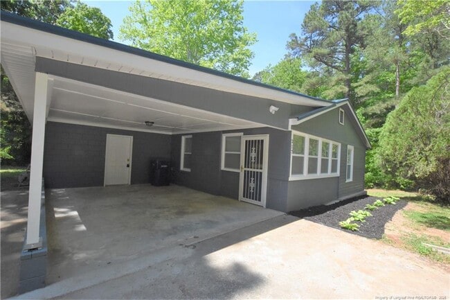 Building Photo - 217 Grove St