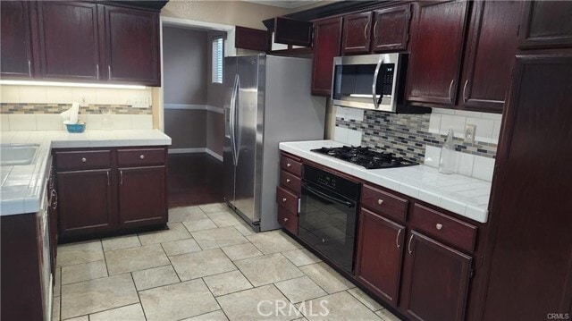 Building Photo - 573 E Stephanie Dr