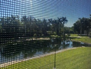 Building Photo - 14831 Park Lake Dr