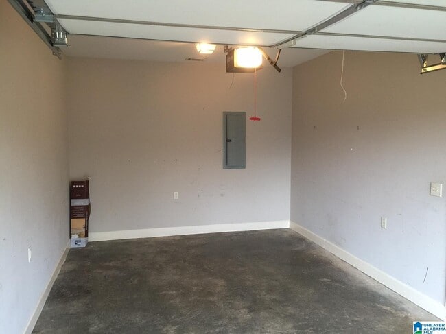 Building Photo - 114 Vann Cir