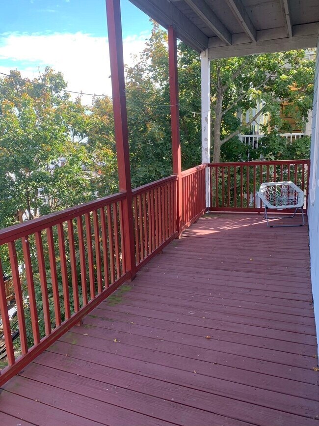 Building Photo - 52 Percival St