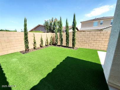 Building Photo - 23052 Via Del Oro