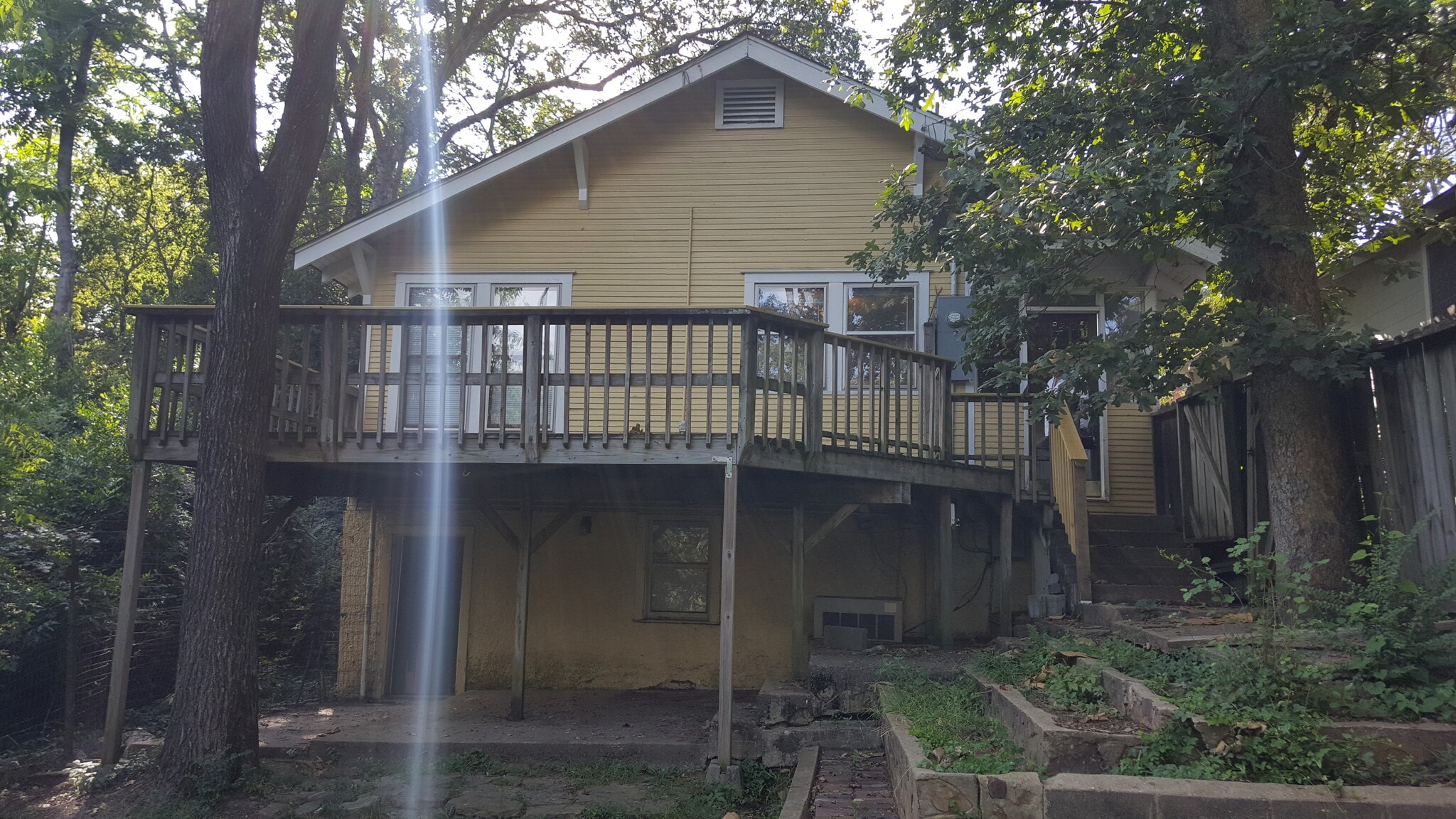 Building Photo - 315 Barton St